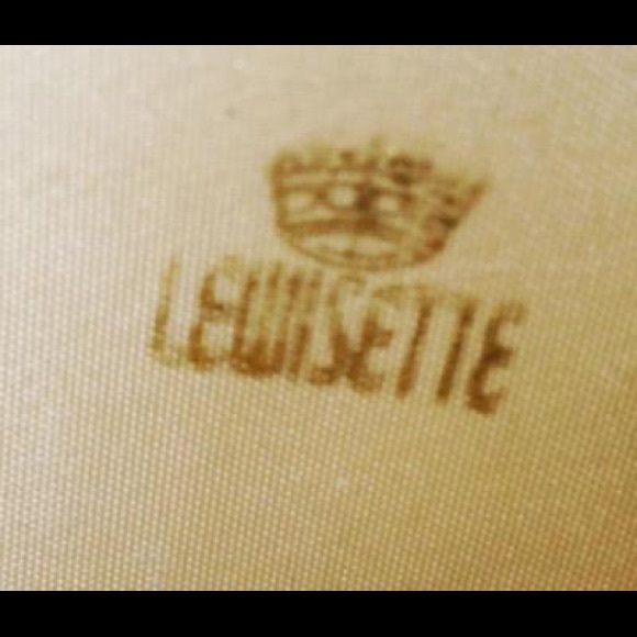 Vintage Lewisette Metallic Gold Evening Bag 6.5” x 9” - Picture 4 of 4